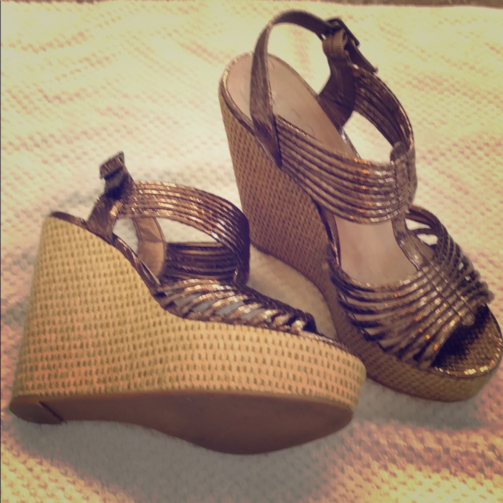 ALDO bronze wicker wedges size 8